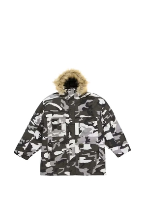 Supreme Cordura Smorkel camouflage-print jacket - White
