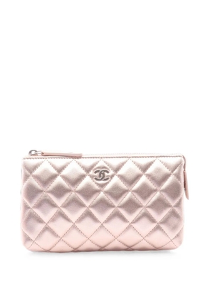 CHANEL Pre-Owned 2015-2016 Matelassé metallic pouch - Pink