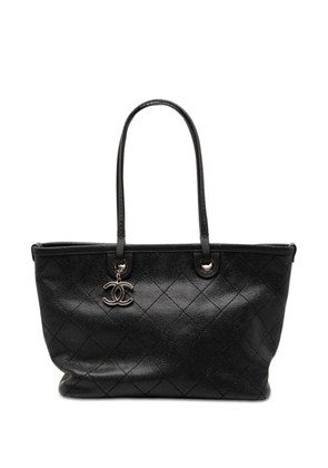 CHANEL Pre-Owned 2014 CC Caviar Wild Stitch On the Road tote bag - Black