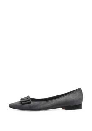Manolo Blahnik bow-detail ballet flats - Grey
