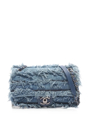 CHANEL Pre-Owned 2014-2015 Paris-Dubai Denim Fringe Flap shoulder bag - Blue