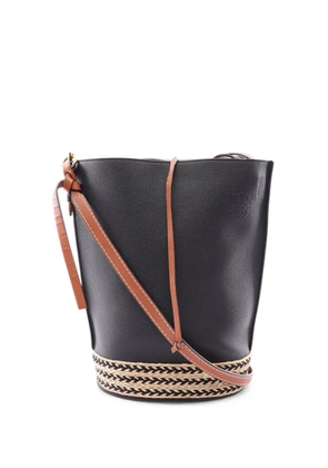 Loewe Pre-Owned 2010s Gate raffia bucket bag - Black