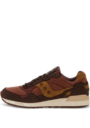 Saucony Shadow 5000 perforated panelled sneakers - Brown