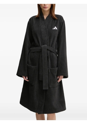 adidas logo-embroidered belted bathrobe - Black