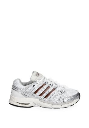 adidas Adistar Control 5 mesh-panel sneakers - White