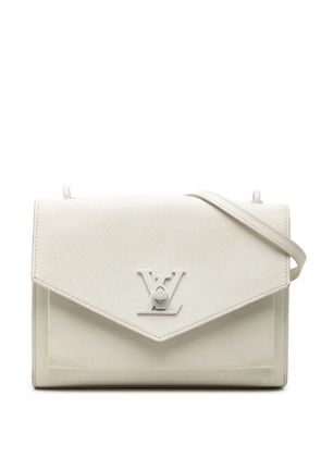 Louis Vuitton Pre-Owned 2019 Soft Calfskin MyLockMe Chain BB crossbody bag - White