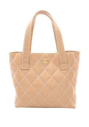 CHANEL Pre-Owned 2002-2003 Small CC Quilted Calfskin Wild Stitch tote bag - Neutrals
