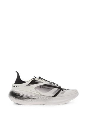 Under Armour UA Echo sneakers - White
