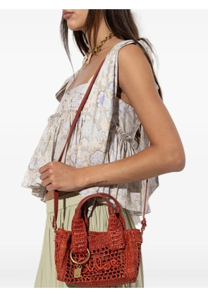Chloé Summer Banana medium woven logo-patch tote bag - Red