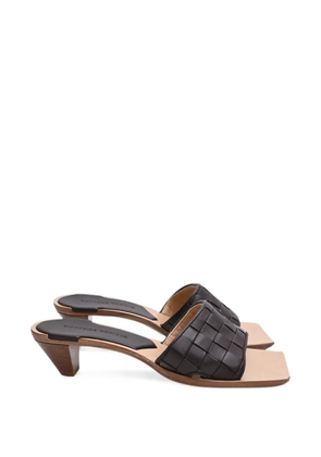 Bottega Veneta Pre-Owned Intrecciato slide sandals - Brown