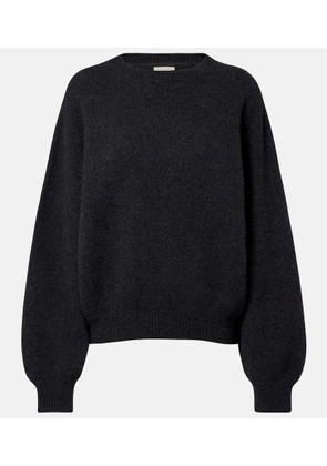 Khaite Margaux oversized cashmere sweater
