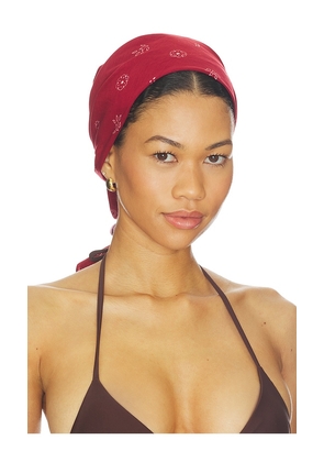 DEVON WINDSOR Scarf in Red.