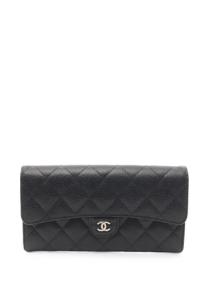 CHANEL Pre-Owned 2018-2019 matelassé Caviar leather wallet - Black