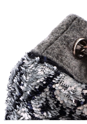 CHANEL Pre-Owned CC Chain Drawstring Quilted Wool and Sequins Mini bucket bag - Grey
