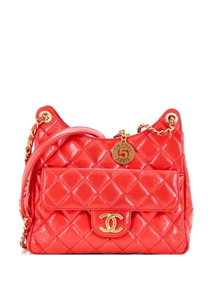 CHANEL Pre-Owned Wavy CC Quilted Crumpled Calfskin Medium hobo bag - Red