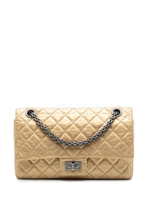 CHANEL Pre-Owned 2008-2009 Quilted Aged Calfskin Reissue 2.55 Double Flap 225 shoulder bag - Gold