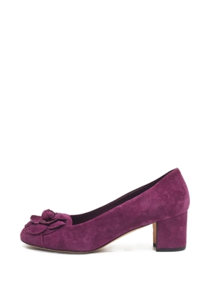 CHANEL Pre-Owned Camellia block heel pumps - Purple