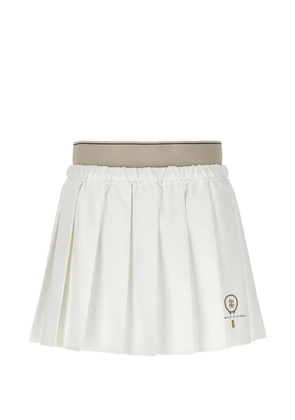 Brunello Cucinelli pleated logo-patch mini skirt - White