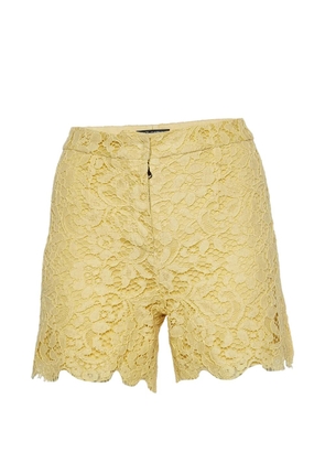 Dolce & Gabbana Pre-Owned lace shorts - Yellow