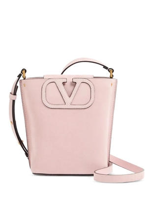 Valentino Garavani small Fill Me bucket bag in suede - Pink