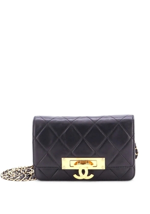 CHANEL Pre-Owned Golden Class Wallet on Chain Quilted Lambskin crossbody bag - Black