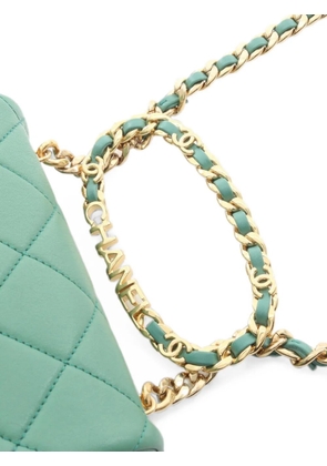CHANEL Pre-Owned Matelassé top handle bag - Green