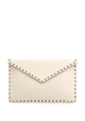 Valentino Garavani Rockstud envelope clutch bag - Neutrals