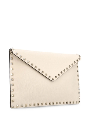 Valentino Garavani Rockstud envelope clutch bag - Neutrals