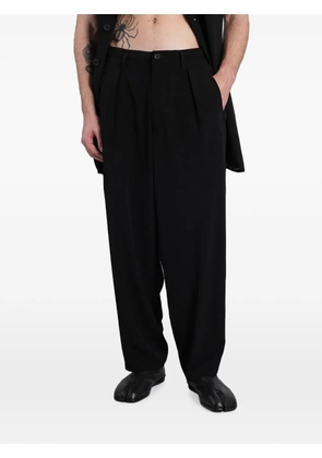 Yohji Yamamoto pleated straight-leg trousers - Black