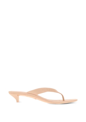 Gucci Vittoria thong sandals - Neutrals