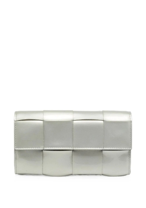 Bottega Veneta Pre-Owned Cassette patent leather wallet - Silver