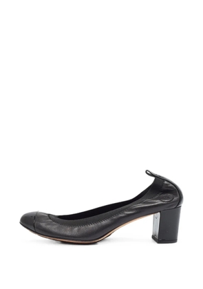 CHANEL Pre-Owned CC block heel pumps - Black