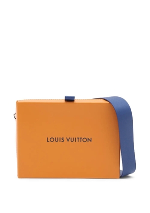 Louis Vuitton Pre-Owned 2025 Calfskin Shopper Clutch with Strap crossbody bag - Orange