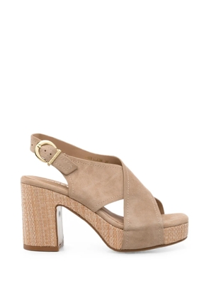 JANET & JANET crossover-strap platform sandals - Neutrals