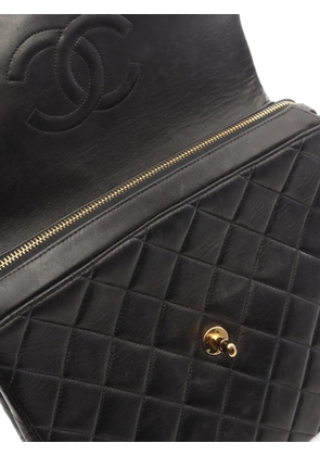CHANEL Pre-Owned 1994-1996 Matelassé chain backpack - Black