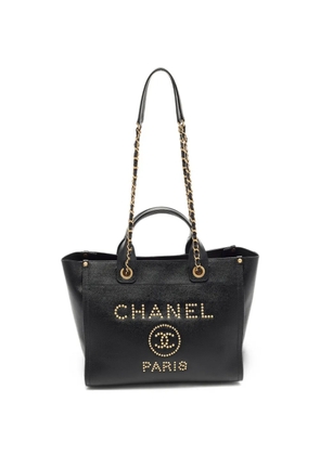 CHANEL Pre-Owned 2018-2019 small Deauville studded-logo tote bag - Black