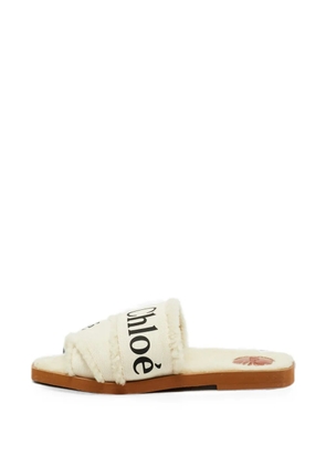 Chloé Pre-Owned Woody shearling-trim sandals - Neutrals
