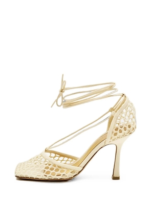 Bottega Veneta Pre-Owned Stretch ankle-tie pumps - White