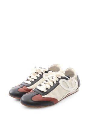 Loewe Pre-Owned 2000s Ballet Runner sneakers - Neutrals
