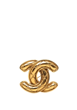 CHANEL Pre-Owned 1970-1980 CC Gold Plated Quilted Brooch costume brooch