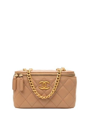 CHANEL Pre-Owned 2021-2026 Small Quilted Lambskin Pillow Crush Case with Chain vanity bag - Brown