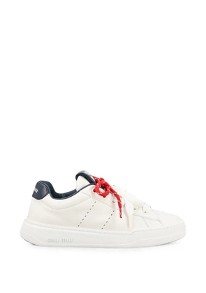 Miu Miu logo-print sneakers - White