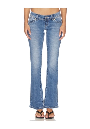 Abrand 00 Kick Jean in Blue. Size 24. Also in 25, 26, 27, 28, 29, 30, 31, 32, 33, 34.