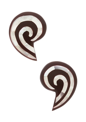 Julietta Spira Earrings in Brown.