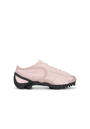 Puma Select Beisser Bleached Sneaker in Pink. Size M13. Also in M6 / W7.5, M6.5 / W8, M7 / W8.5, M7.5 / W9, M8 / W9.5, M8.5 / W10, M9 / W10.5, M9.5 /