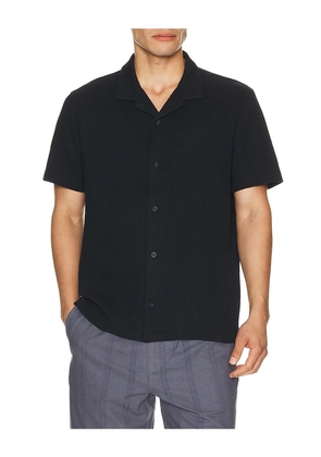 Vince Macro Waffle Short Sleeve Shirt Button Down Cabana in Navy. Size L. Also in S, M, XL/1X, XXL/2X.