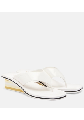 Chloe Swimming Cool patent leather thong sandals