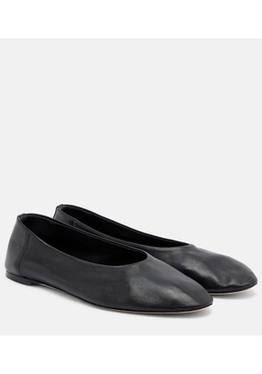 Toteme Leather ballet flats