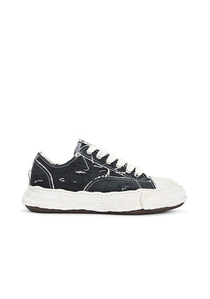 Maison MIHARA YASUHIRO Peterson23 Sole Ripping And Over Dyeing Canvas Low -Top Sneaker in Black - Black. Size 44 (also in 41, 42, 43, 45).