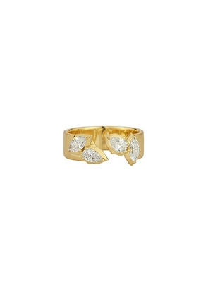 Jade Trau Poppy Open Band in 18k Gold - Metallic Gold. Size 6.5 (also in ).